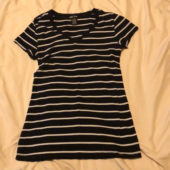 Tee shirt - Picture 1 of 3